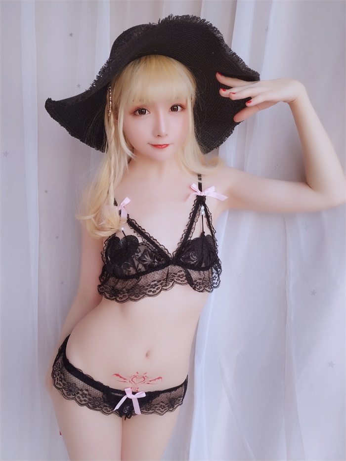 微博妹子@星之迟迟 VOL.6 假日开心快乐包 [62P/54.8MB]