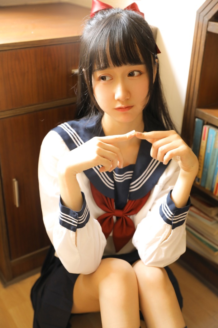 网红coser@木绵绵OwO – 绵相随 JK俏皮水手服 [18P/56MB]