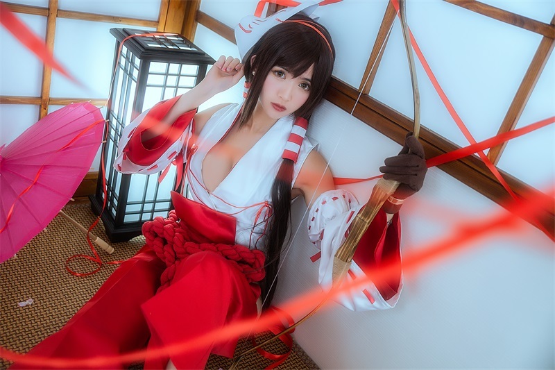 网红Coser@鳗鱼霏儿 – 红色巫女 [19P/142MB]