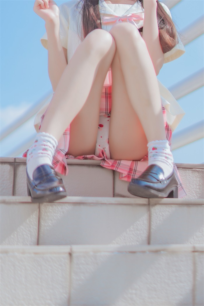 网红Coser@桜桃喵 – 幼稚园放学了 [35P/490MB]