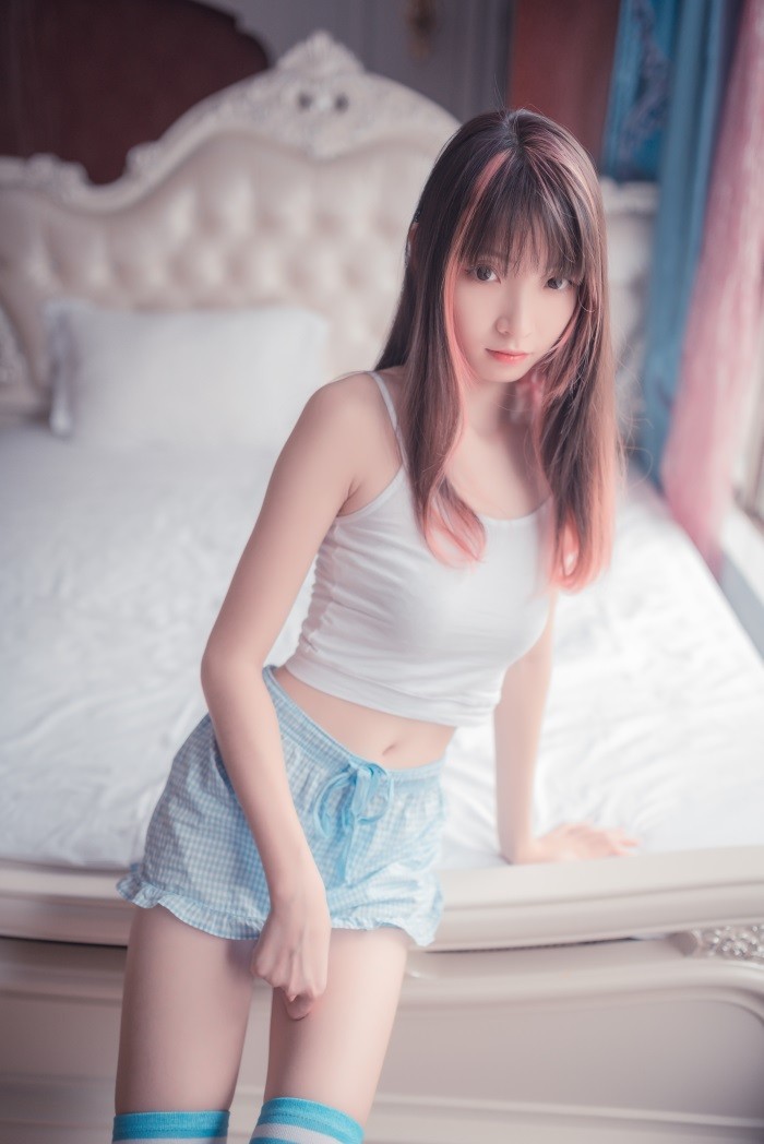 风之领域精品写真@No.014 蓝白条长袜 [50P/256MB]