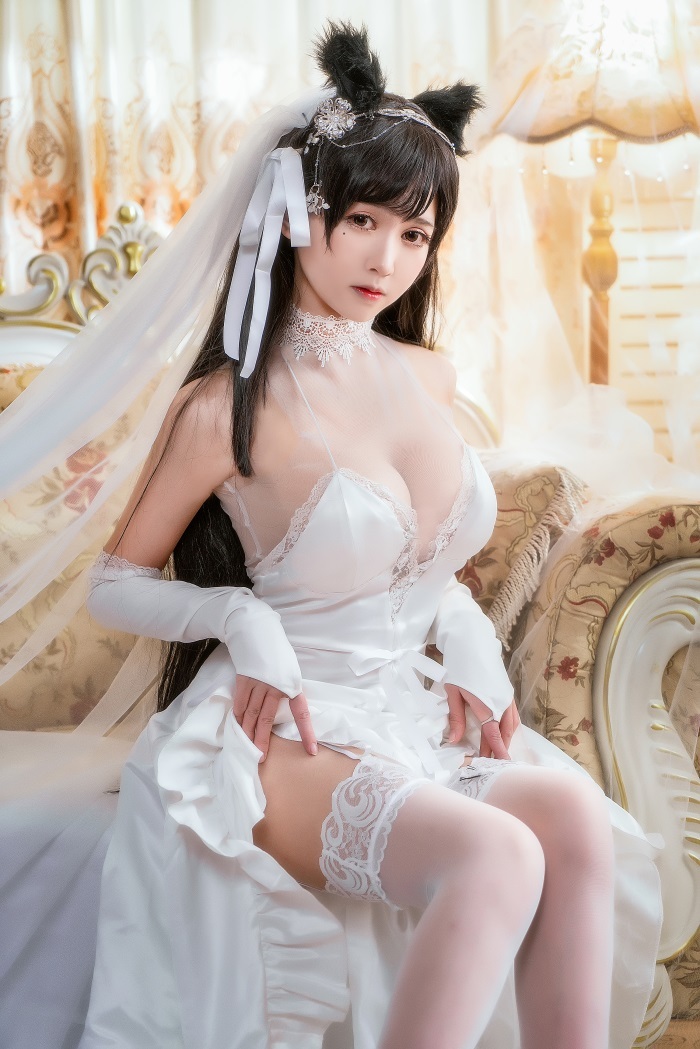 人气动漫Coser@鳗鱼霏儿 – 碧蓝航线 爱宕 兽耳白丝 [23P/433MB]