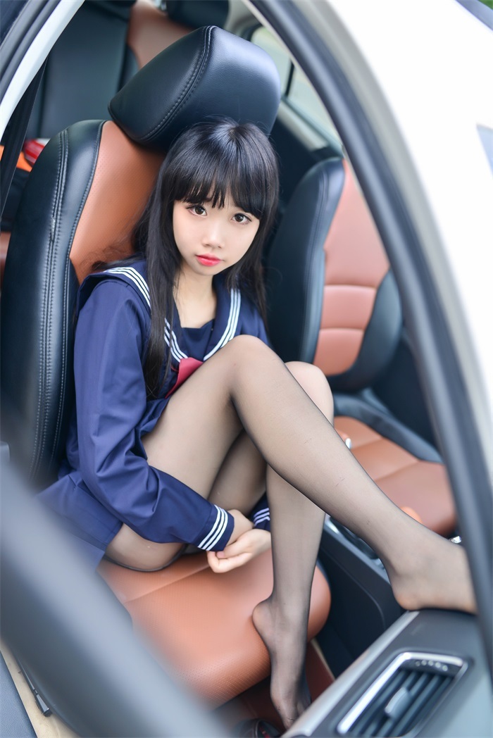 网红Coser@雪琪 – 车内JK [20P/93MB]