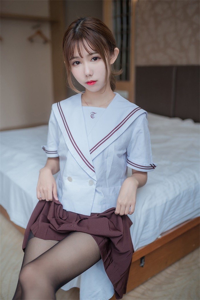 风之领域精品写真@No.129 黑丝系制服小姐姐 [45P/100MB]