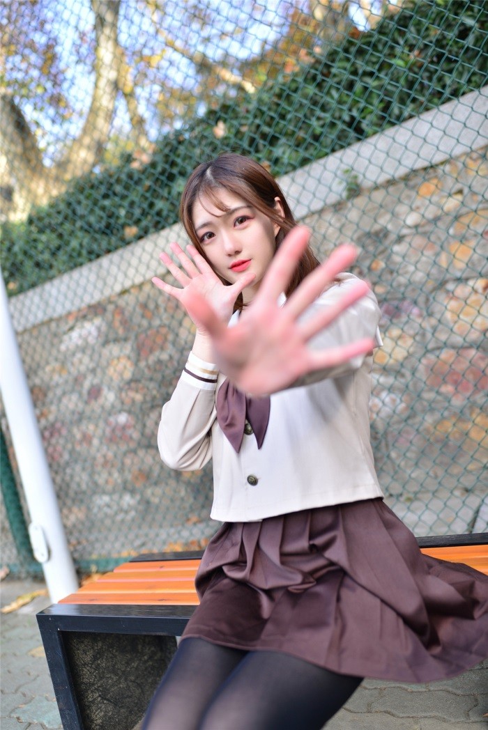 风之领域精品写真@No.177 大学校园里的黑丝学妹 [32P/702MB]