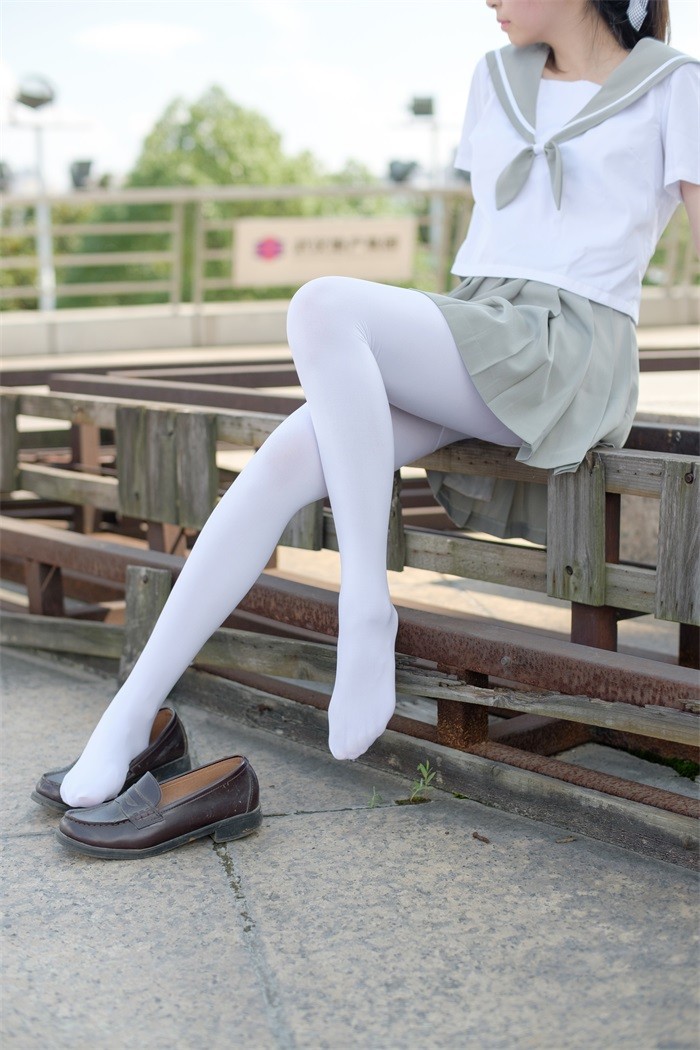 森萝财团精品@R15系列-026 [79P/426MB]