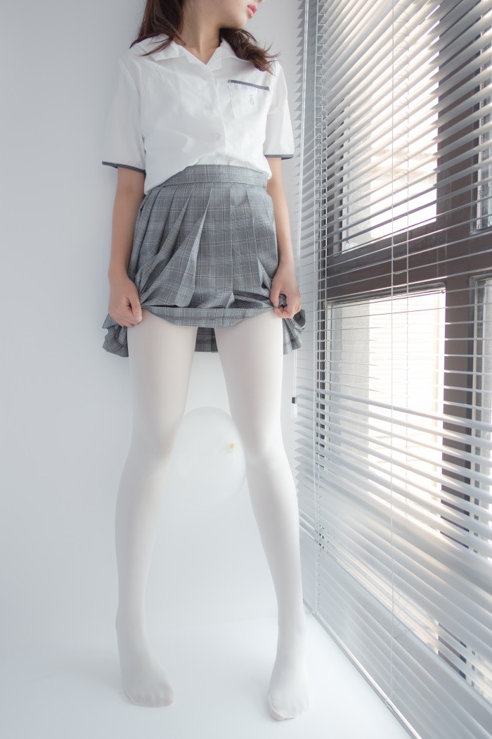 森萝财团写真 R15系列-028 [96P/457MB]