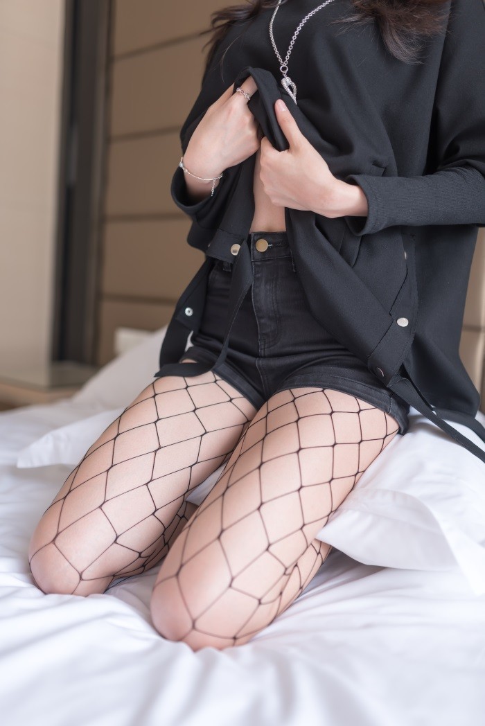 风之领域精品写真@No.033 诱人的鱼网袜 [47P/167MB]