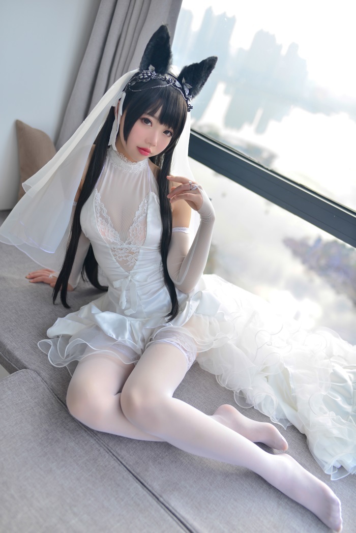 网红Coser@雪琪-爱宕婚纱 白丝 兽耳 [38P/366MB]