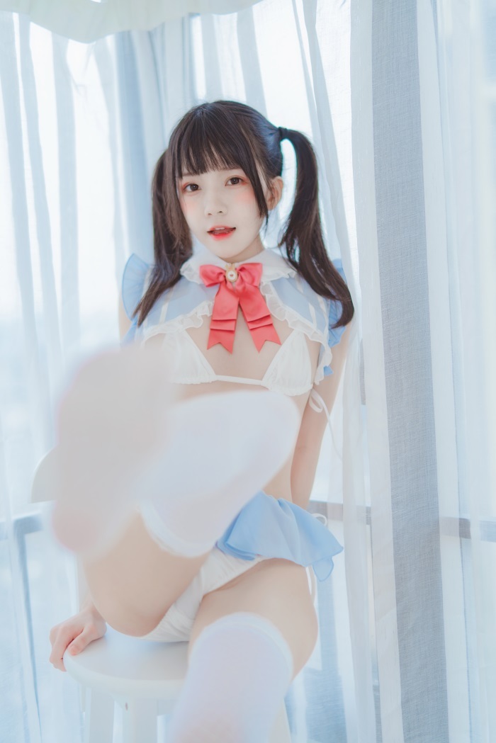 人气动漫Coser@桜桃喵 – 爱丽丝的兔子+特写 [76P/902MB]