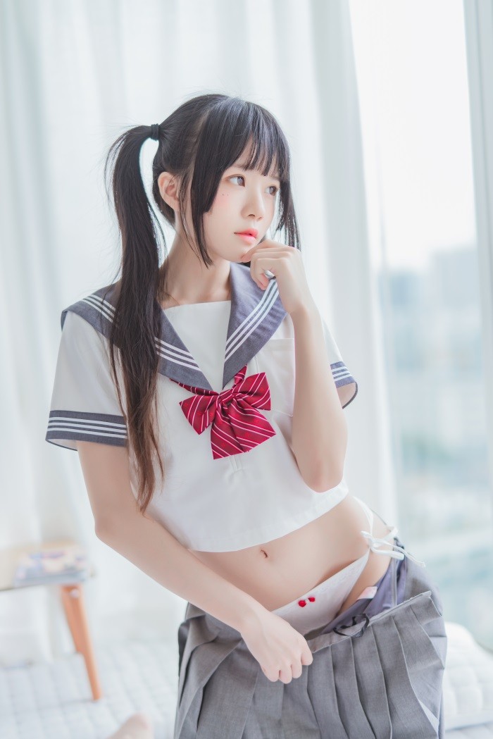 人气动漫Coser@桜桃喵 – 心形胖次 [111P/1.30GB]