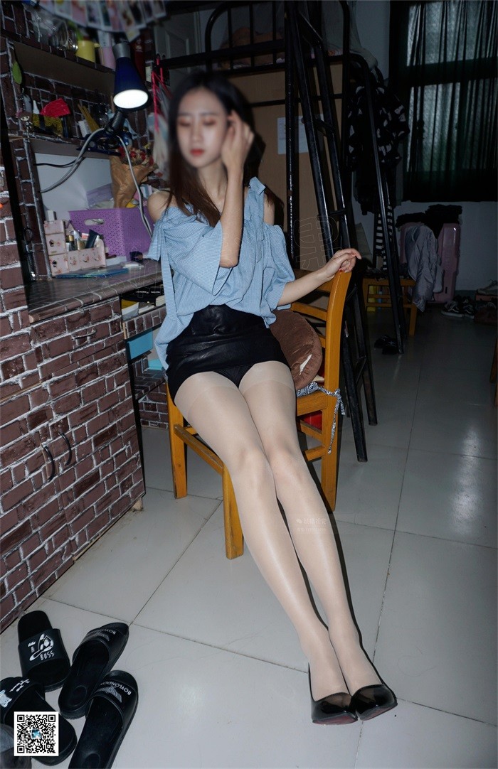 妖精视觉 NO.111 小茶 _ 包臀皮裙，肉丝袜！[70P/59.2MB]