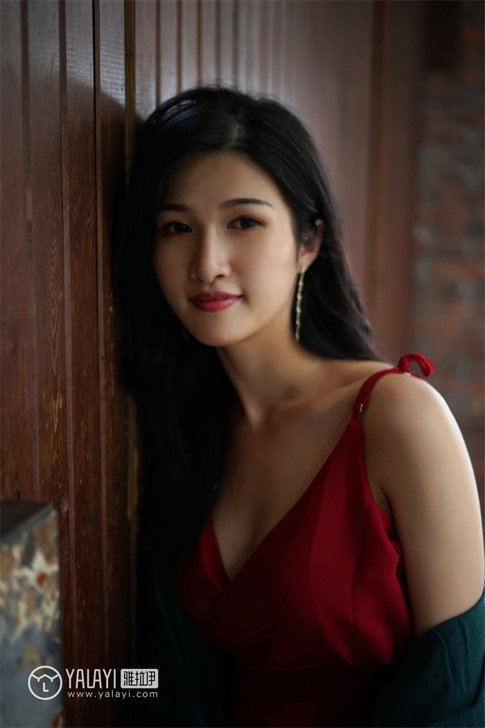 [YALAYI雅拉伊] 2019.03.18 No.040 浮光掠影，半梦半醒 塔塔 [43P/408MB]