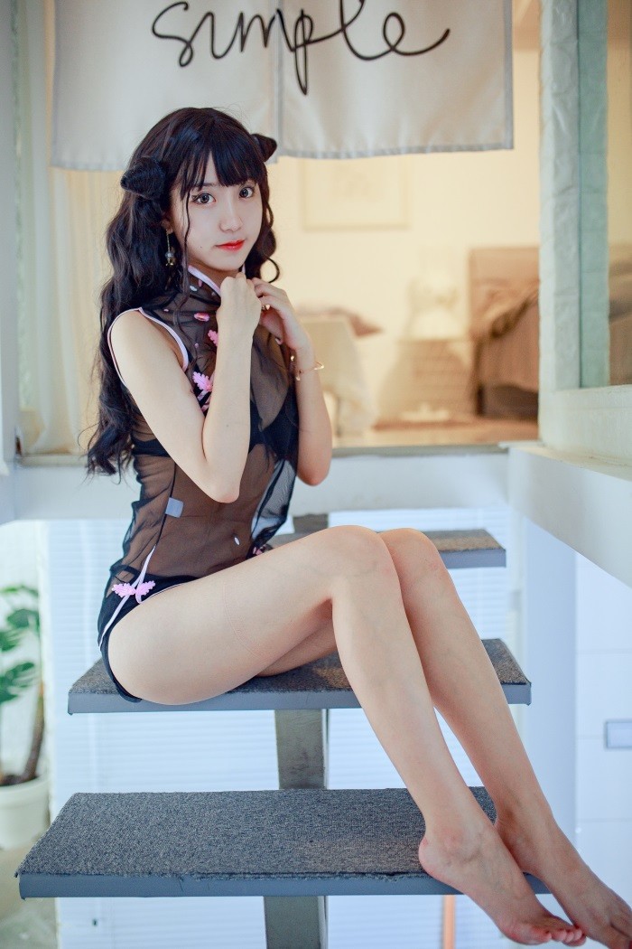 微博红人动漫Coser@-黑川-小恶魔旗袍 [18P/324MB]