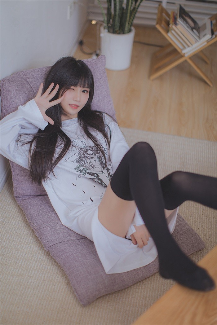 风之领域精品写真@No.081 长发的黑丝俏皮学妹 [42P/208MB]