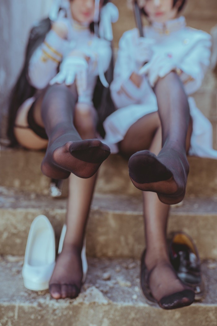 微博红人@小野妹子w 内有两只獒犬 [72P/662MB]