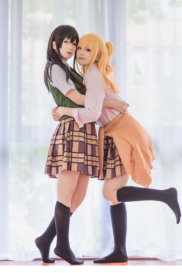 微博红人@小野妹子w 孤独寂寞 你会喜欢我吗 [13P/30.6MB]