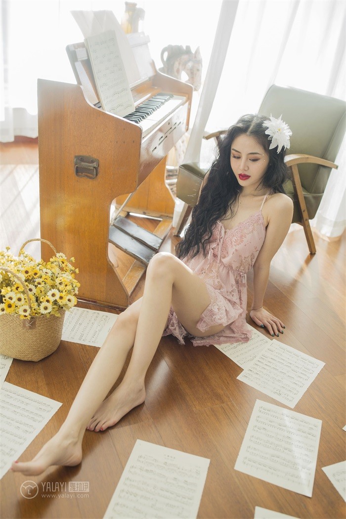 [YALAYI雅拉伊] 2018.12.24 No.150 橘色的暖阳花 凉儿 [66P/385MB]