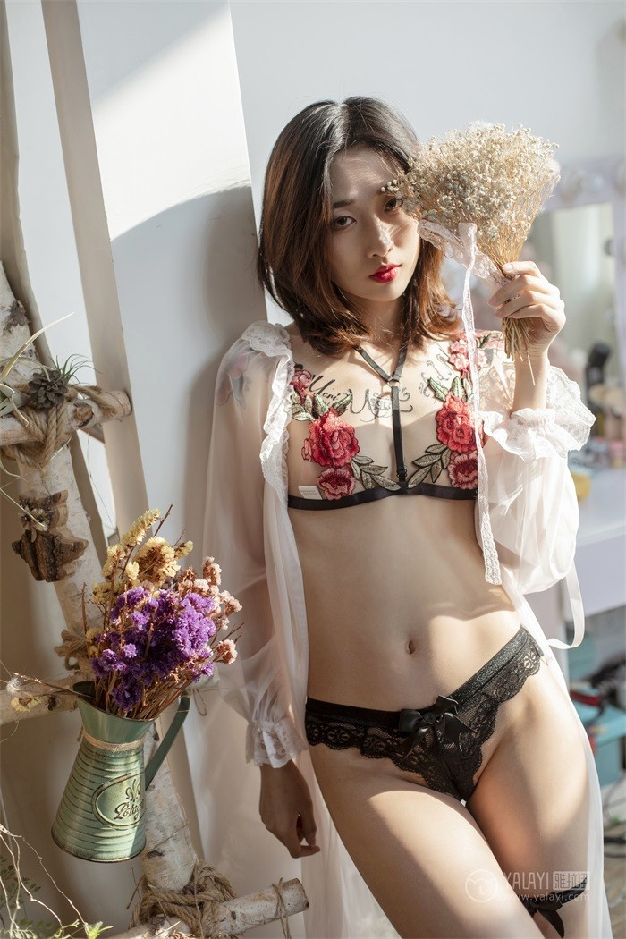 [YALAYI雅拉伊] 2019.03.10 No.207 田园春梦 佳佳 [44P/436MB]