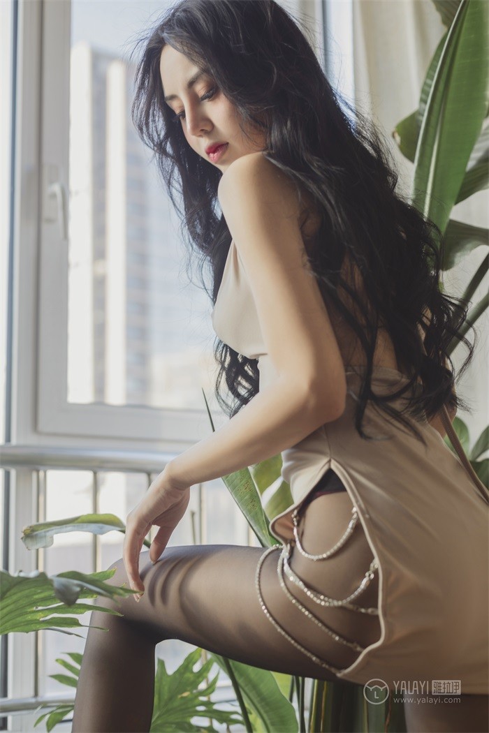 [YALAYI雅拉伊] 2019.06.05 Y299 凉儿《香蜜》[49+2P/450MB]