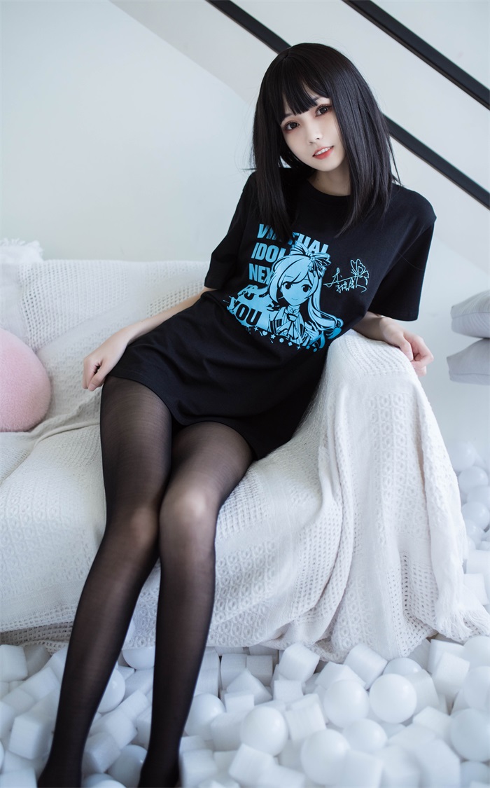 微博红人-动漫博主@你的负卿 清纯可爱居家私服 [10P/73.6MB]