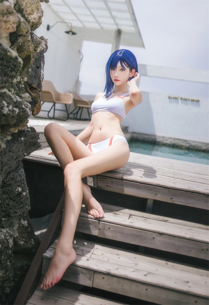 微博红人动漫Coser@南桃Momoko 莓泳衣 [34P/54.9MB]