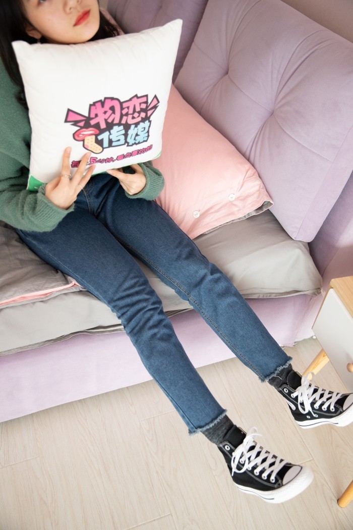 物恋传媒 No.093 落落-喂，放学以后学校对面奶茶店等你 [180P/1V/2.36GB]