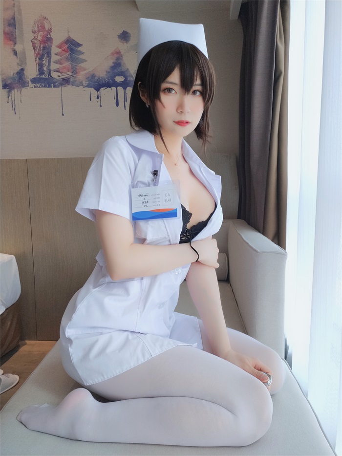 人气动漫Coser@白银81_ 短发小护士 [37P/226MB]