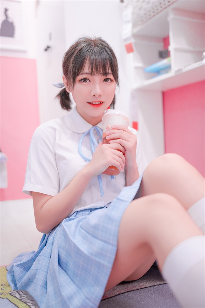 喵糖映画少女写真 VOL.011 花海 [41P/329MB]