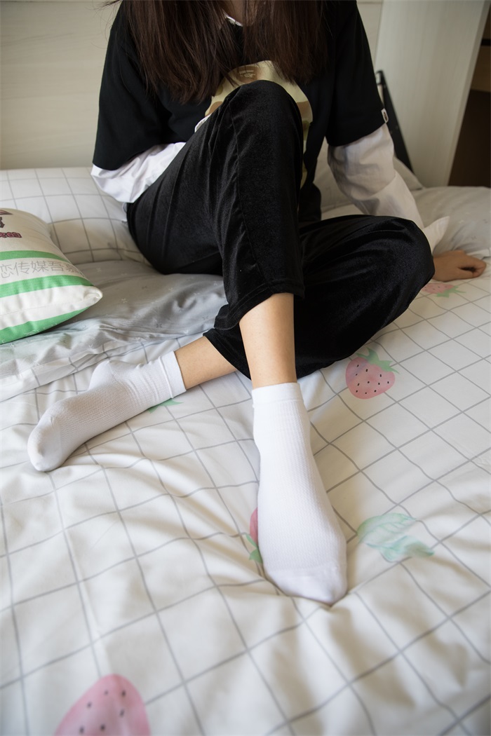 物恋传媒 No.148 elise-今日份的纯情 [160P/1V/2.88G]