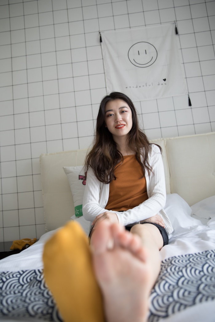 物恋传媒 No.172：佳琪-民宿里纯情的她 [144P/1V/2.2G]