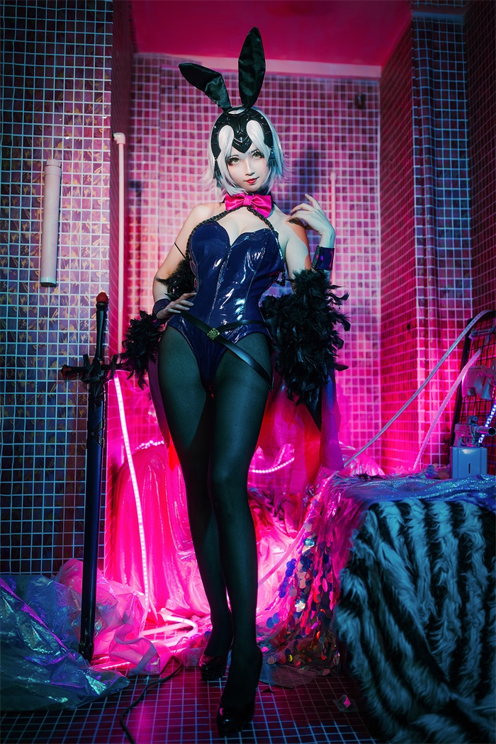 知名动漫Coser@rioko凉凉子 兔女郎 [13P/154MB]