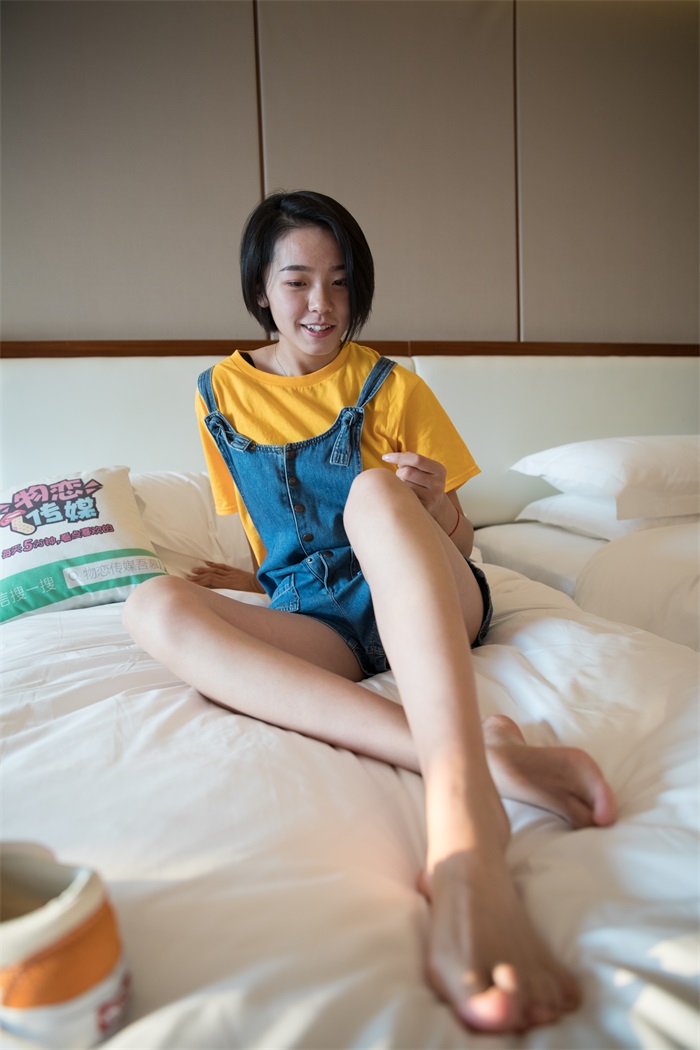 物恋传媒 No.210 小飞-超治愈的笑容 [167P/1V/3.04G]