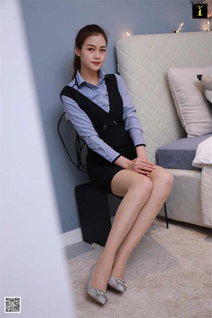 [IESS异思趣向] 2019.12.26 丝享家646：九妹《床边午休的同事》[95P/35MB]