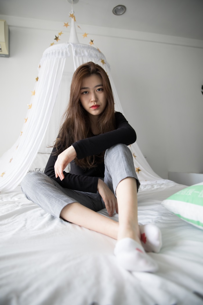 物恋传媒 No.203 佳琪-Hi.秋日私语 [215P/1V/4.87G]