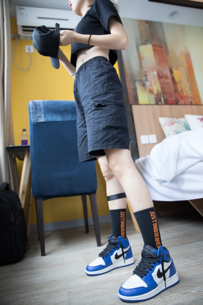 物恋传媒 No.245 雨点-超A运动风 [174P/1V/4.03G]