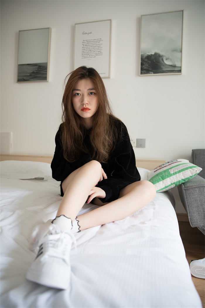 物恋传媒 No.230 佳琪-一袭青丝绕指柔o [196P/1V/6.03G]