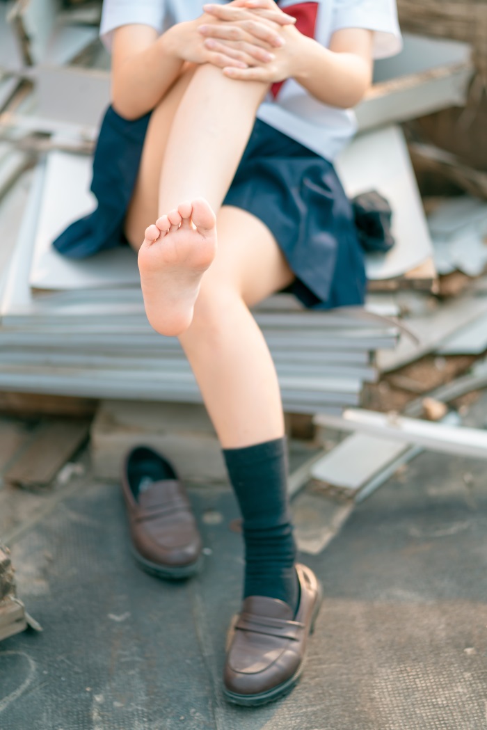 知名动漫博主@蠢沫沫 天台jk [40P/443MB]