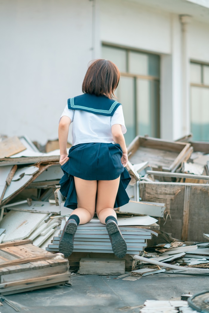 知名动漫博主@蠢沫沫 天台jk [40P/443MB]