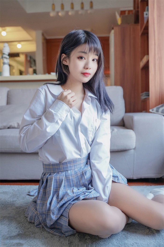 喵糖映画少女写真 VOL.047 眼镜妹[44P/290MB]