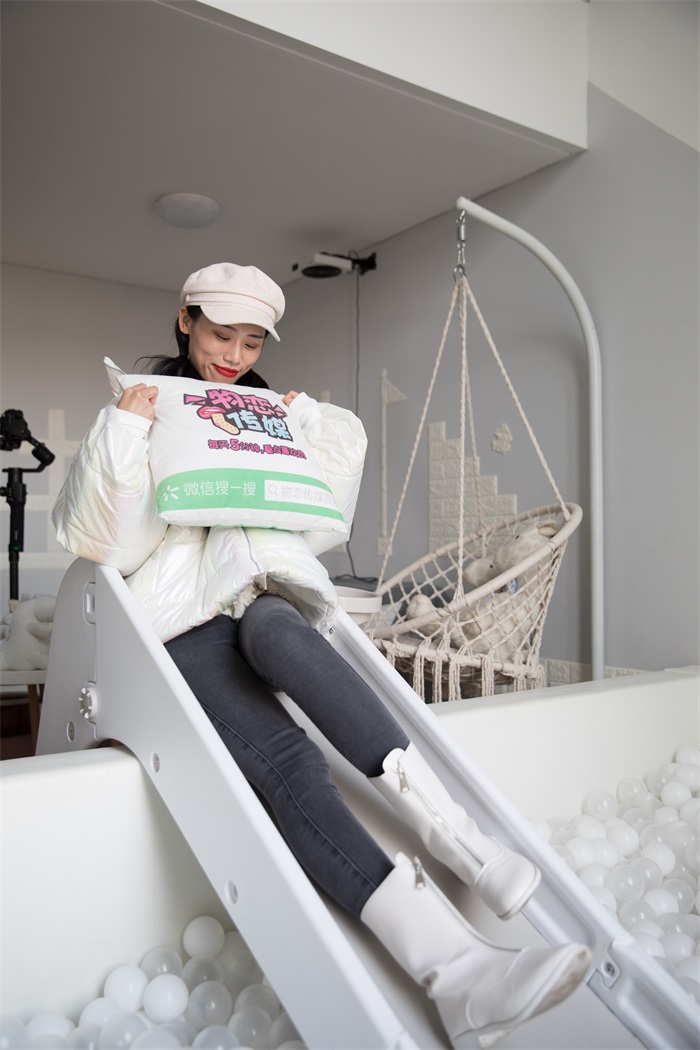 物恋传媒 No.271 echo-泡沫众生 [137P/1V/3.94G]