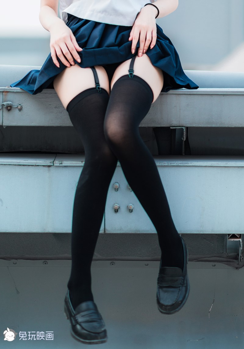 兔玩映画 VOL.013 天台de少女 [39P-627MB]