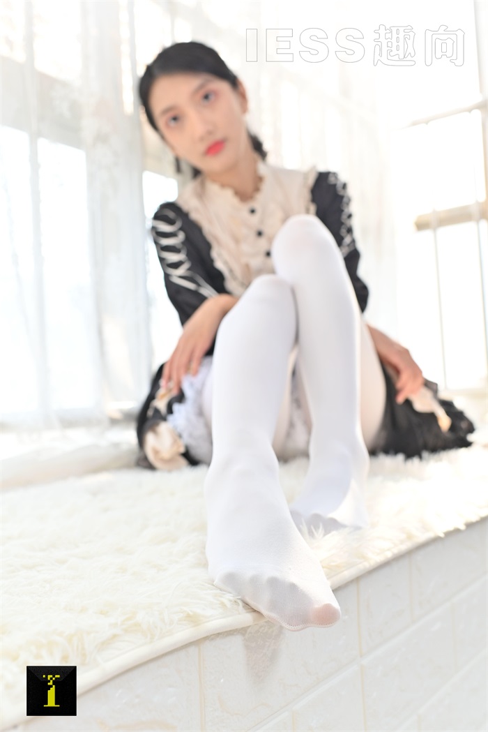 [IESS异思趣向] 普惠集 141-厚白 [46P/50.9MB]