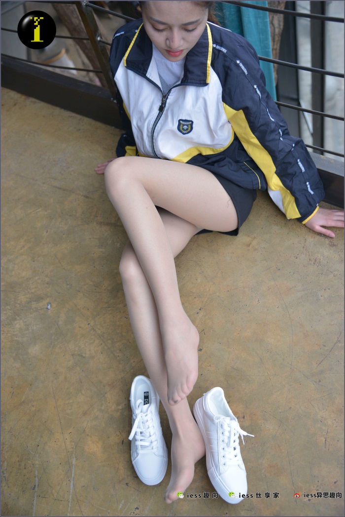 [IESS异思趣向] 普惠集 087-我的小白鞋趣向（特写）[62P/77.8MB]