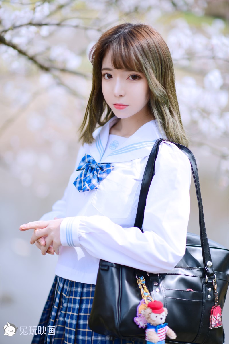 兔玩映画 VOL.005 户外白丝樱花JK [40P/352MB]