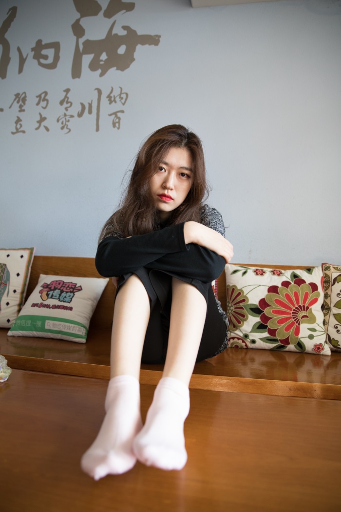 物恋传媒 No.255 佳琪-记忆里那个的完美她 [196P/1V/5.09G]