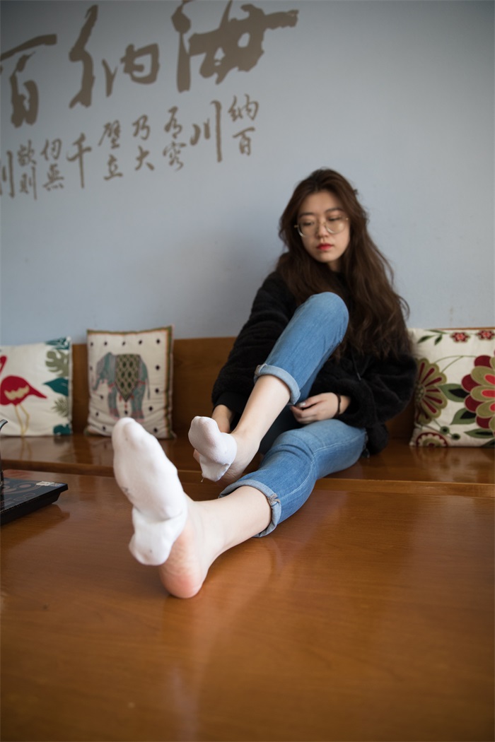 物恋传媒 No.254 佳琪-AJ运动风 [202P/1V/4.9G]