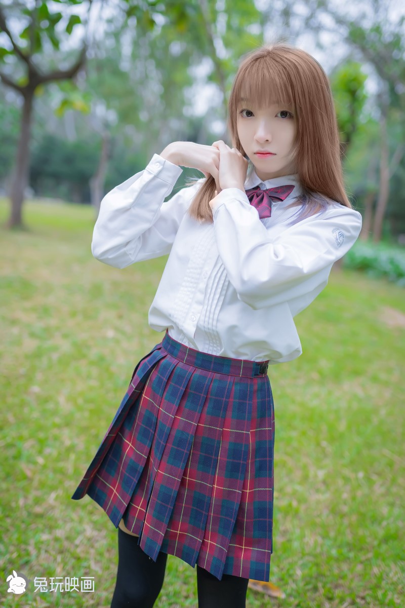 兔玩映画 VOL.006 绿草坪黑丝 [40P/113MB]