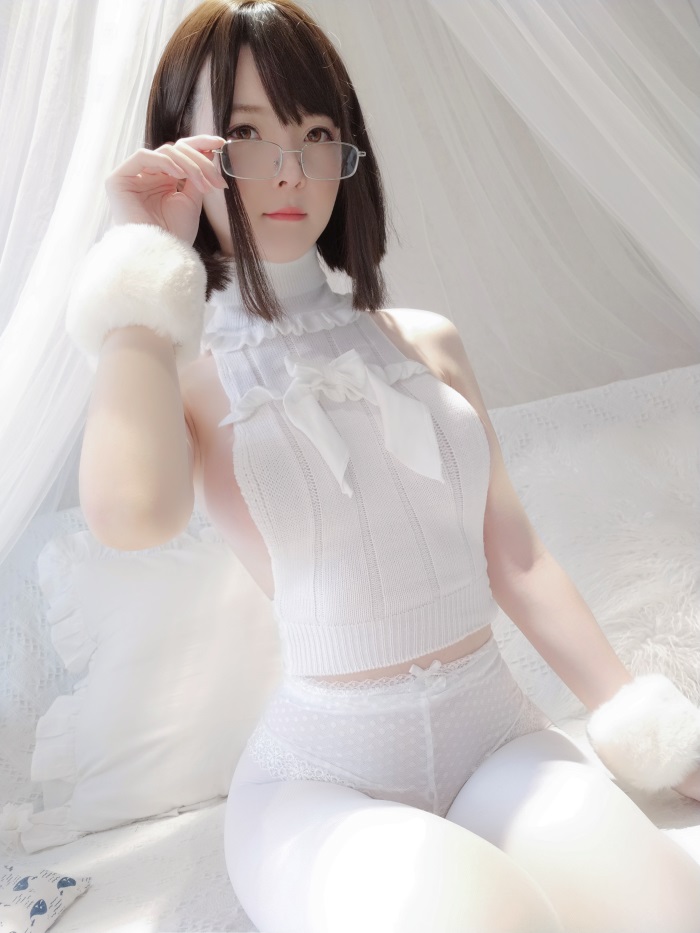 微博红人@一小央泽 – 糯米元宵 [102P/3V/1.34G]