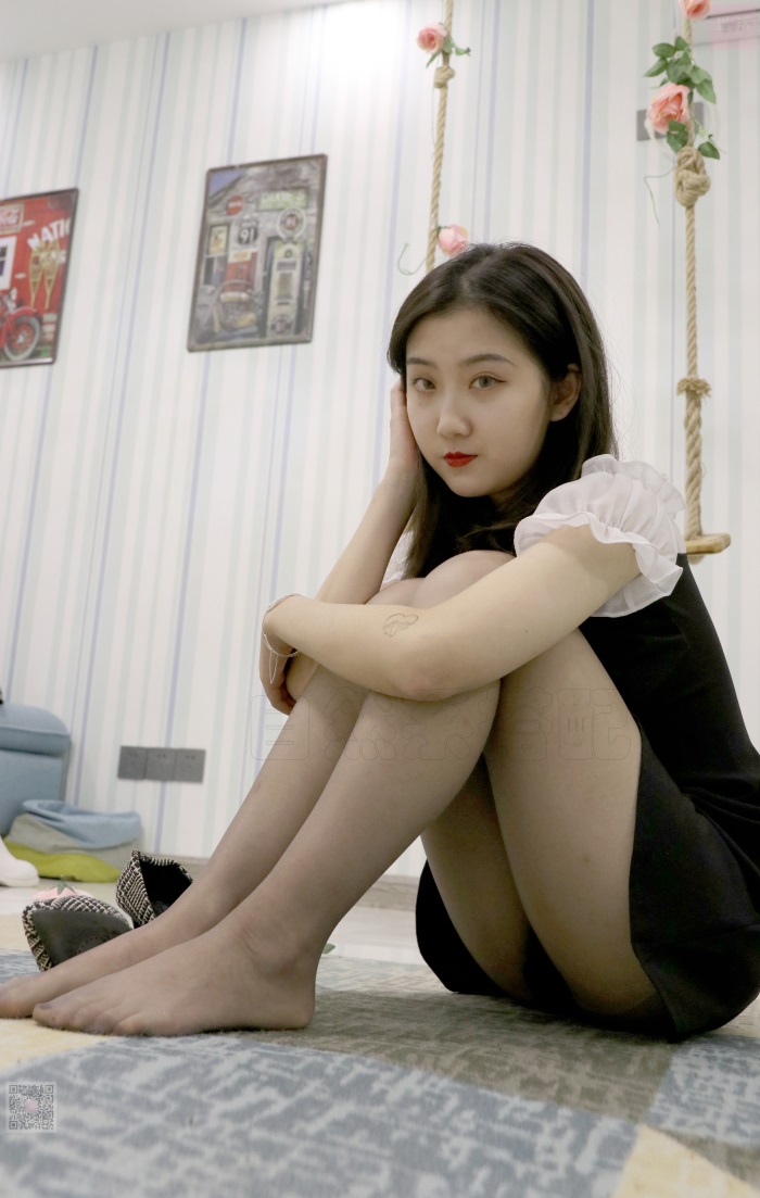 [SiHua思话] SH037 灰丝可还行？露露 [95P/2V/656MB]